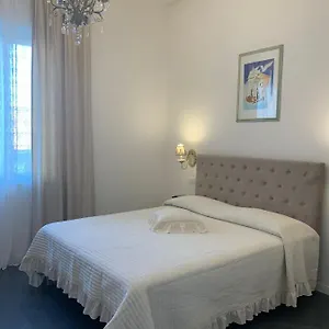 Apartment Artemisia, Viareggio
