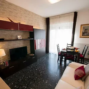 A Casa Di Simone A Appartamento